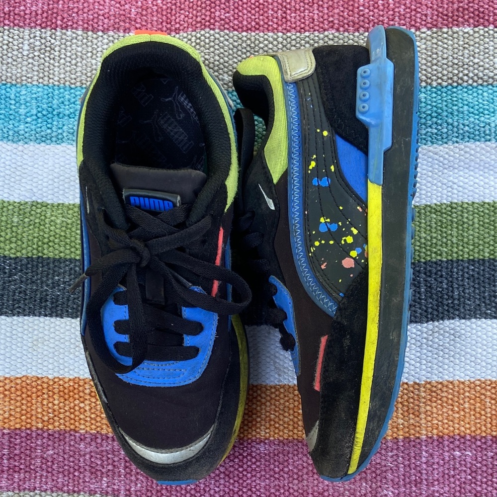 Puma Boys' Black, Blue, and Yellow Sneakers